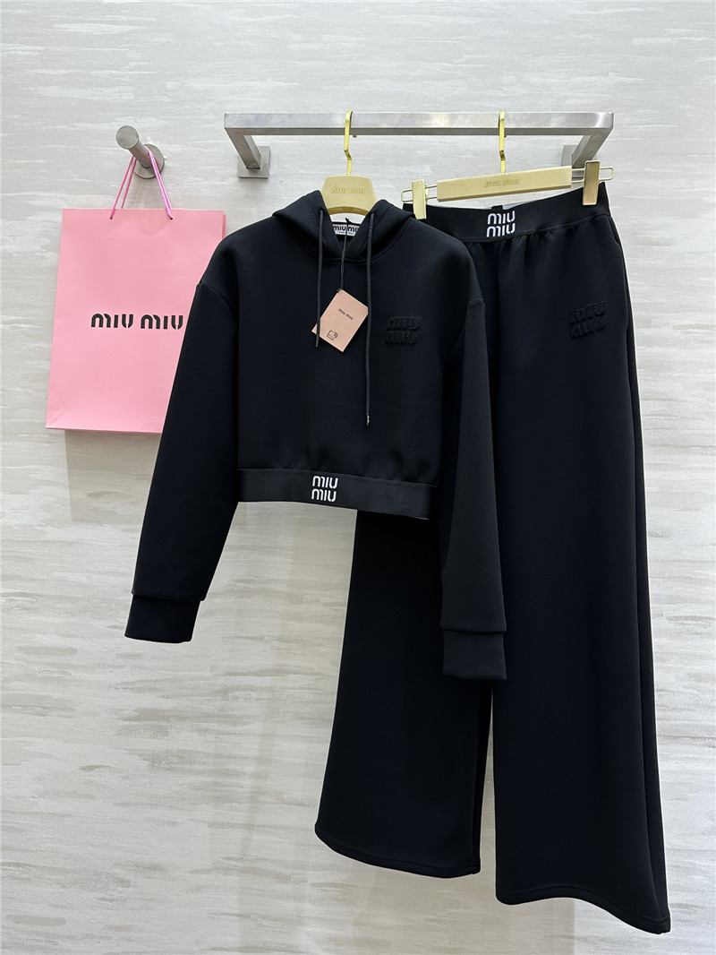 M1um1u space cotton suit