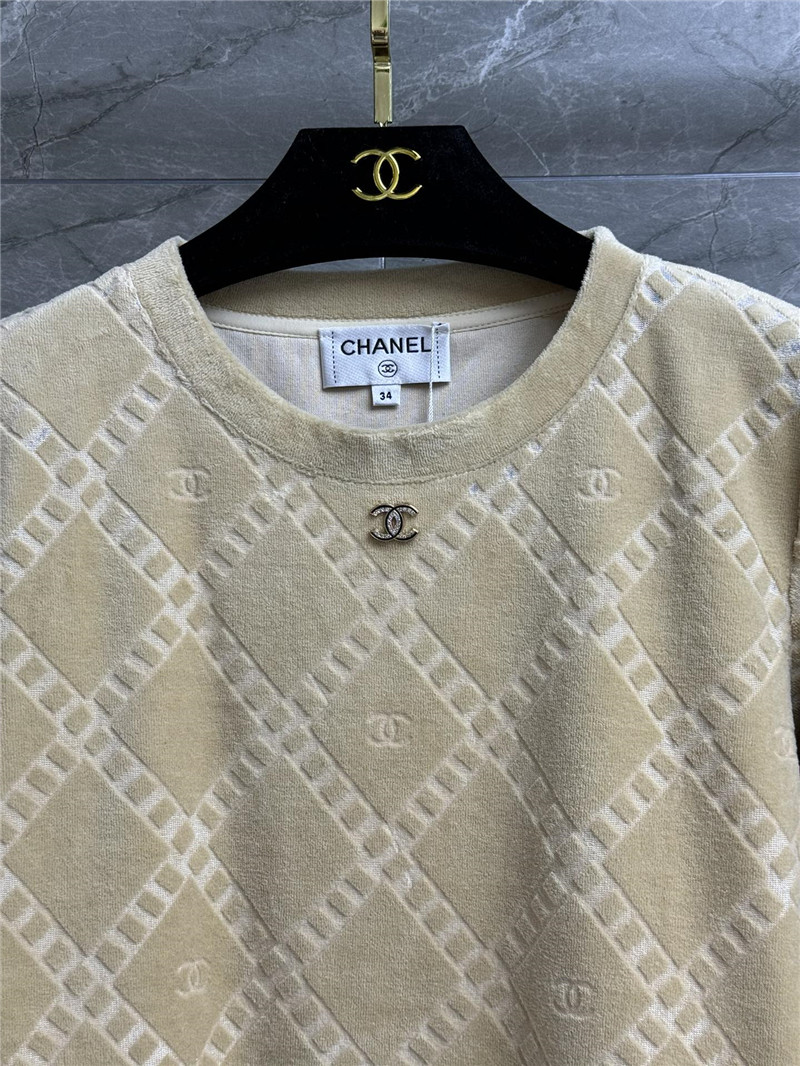 ch**el D1am0nd velvet top
