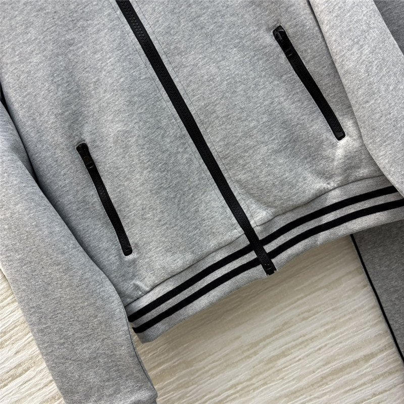 Gvc*1 sports casual suit