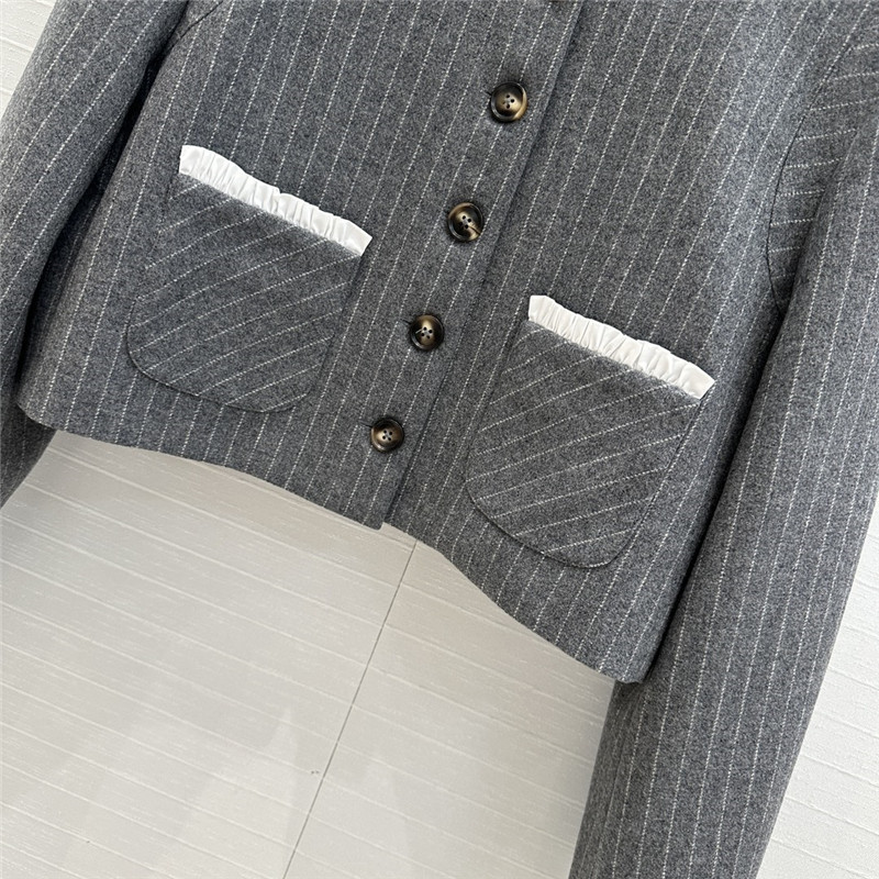 M1um1u vertical striped woolen suit