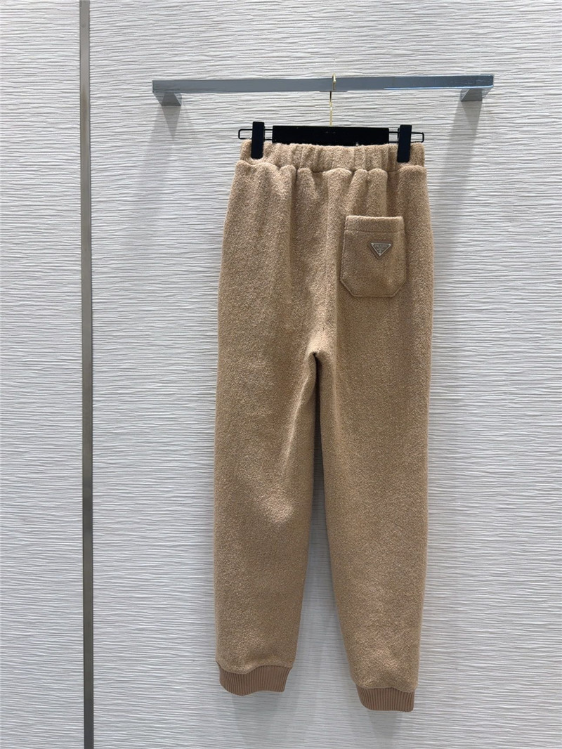 Pra*a trendy suit