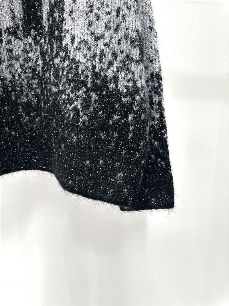 Vanitoo Wool Blend Sweater Grey/Black
