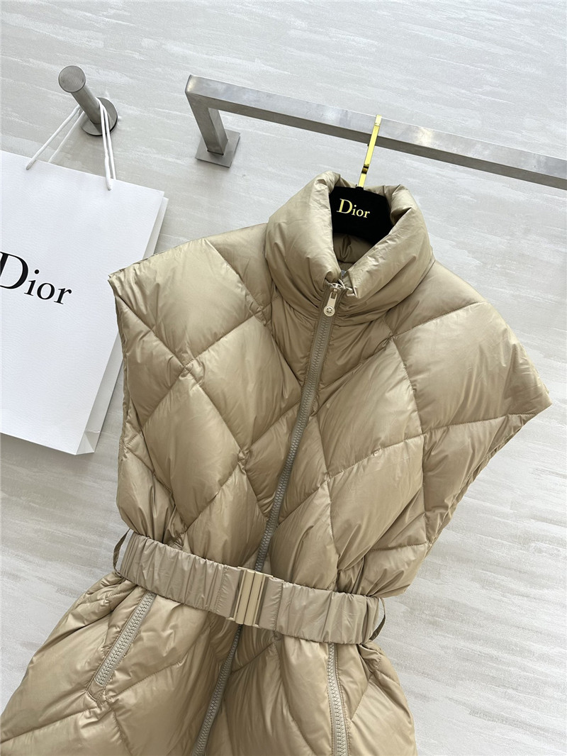 d10r D1am0nd pattern down vest