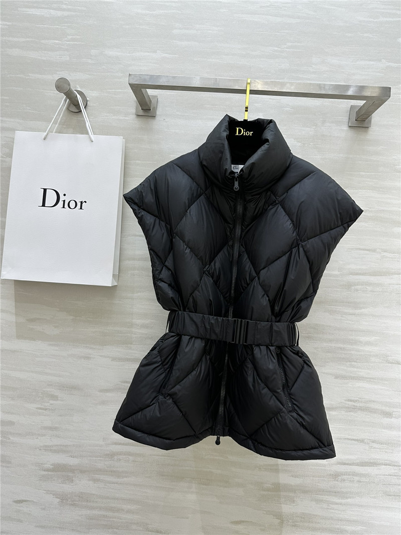 d10r D1am0nd pattern down vest