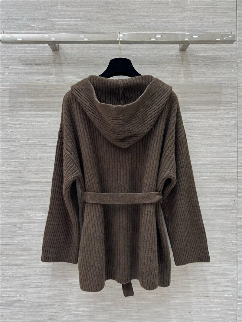 L0r0 P1ana tie jacket + trousers set