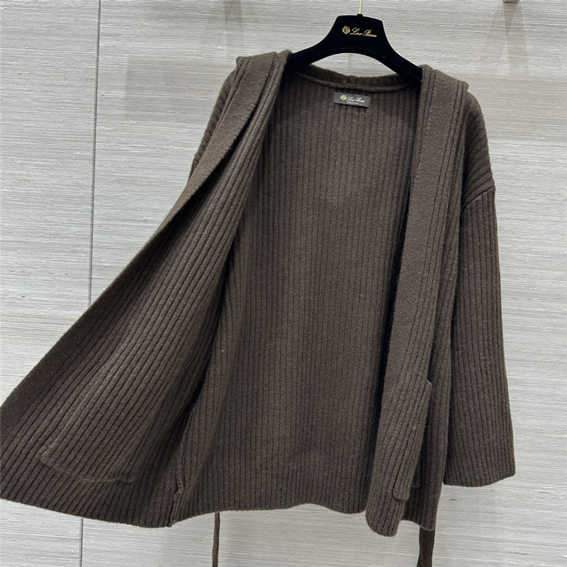 L0r0 P1ana tie jacket + trousers set