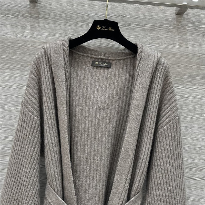 L0r0 P1ana tie jacket + trousers set