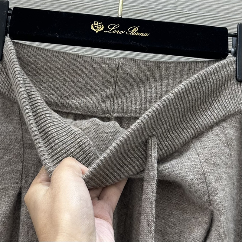 L0r0 P1ana tie jacket + trousers set