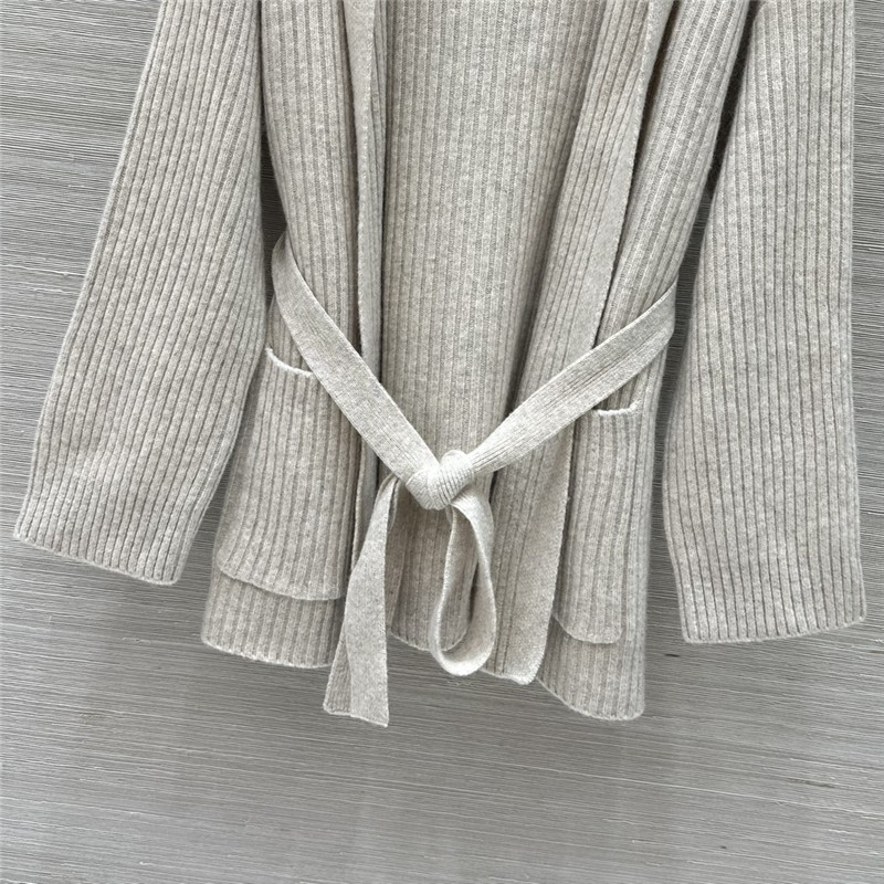 L0r0 P1ana tie jacket + trousers set