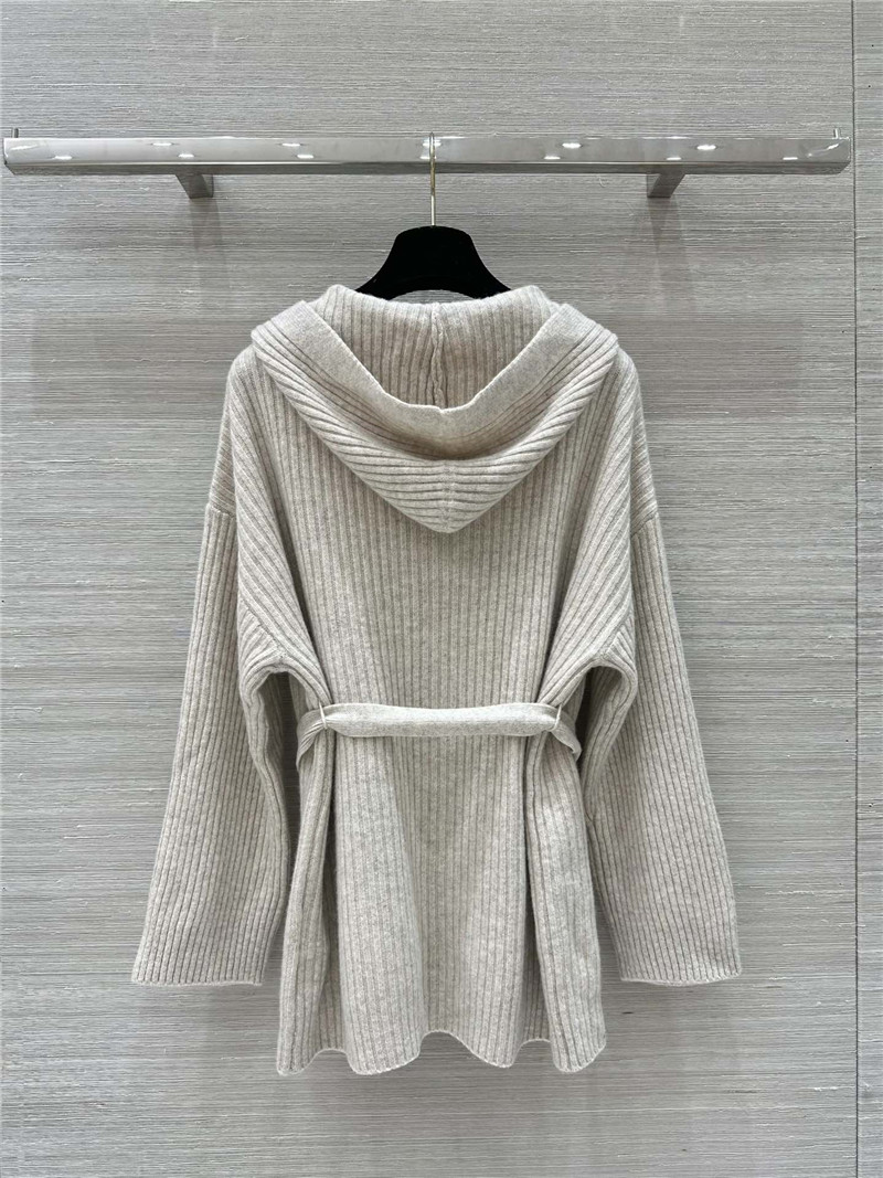 L0r0 P1ana tie jacket + trousers set