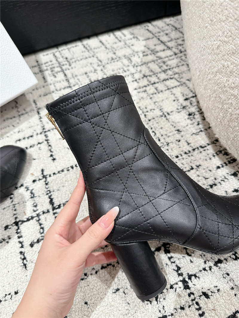 D10r d-shadow heeled ankle boots