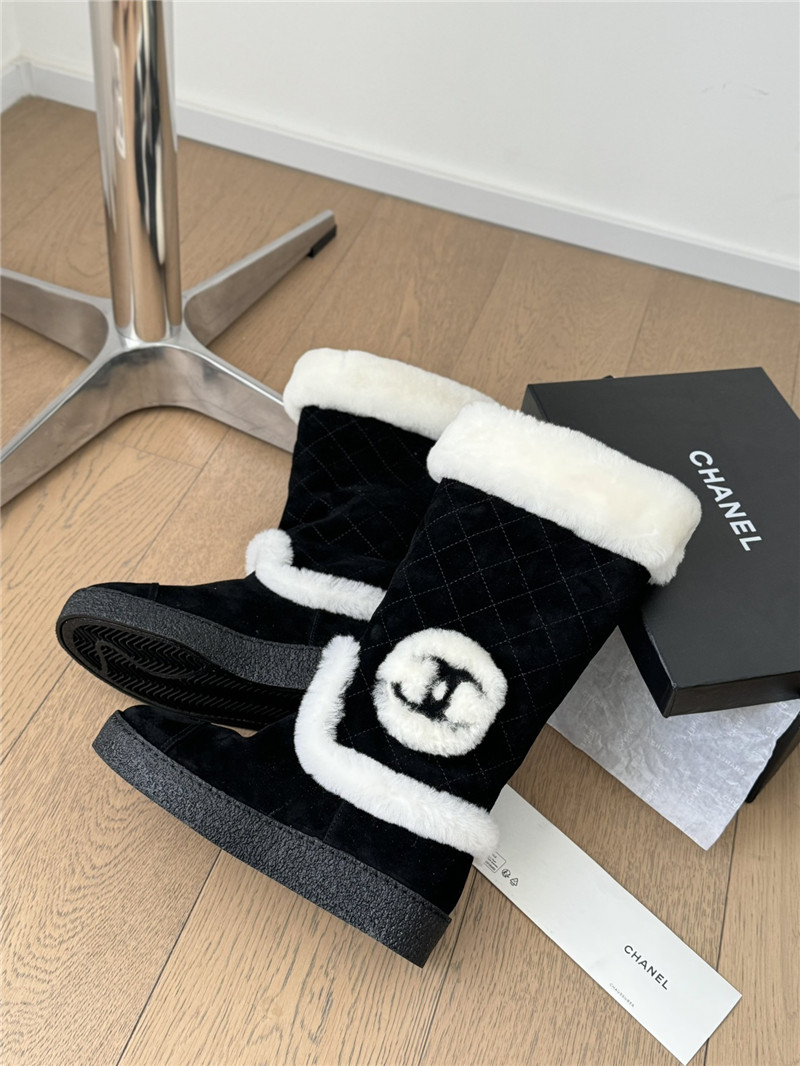Ch**el logo suede shearling boots in black
