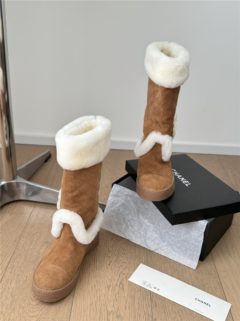 Ch**el logo suede shearling boots in brown