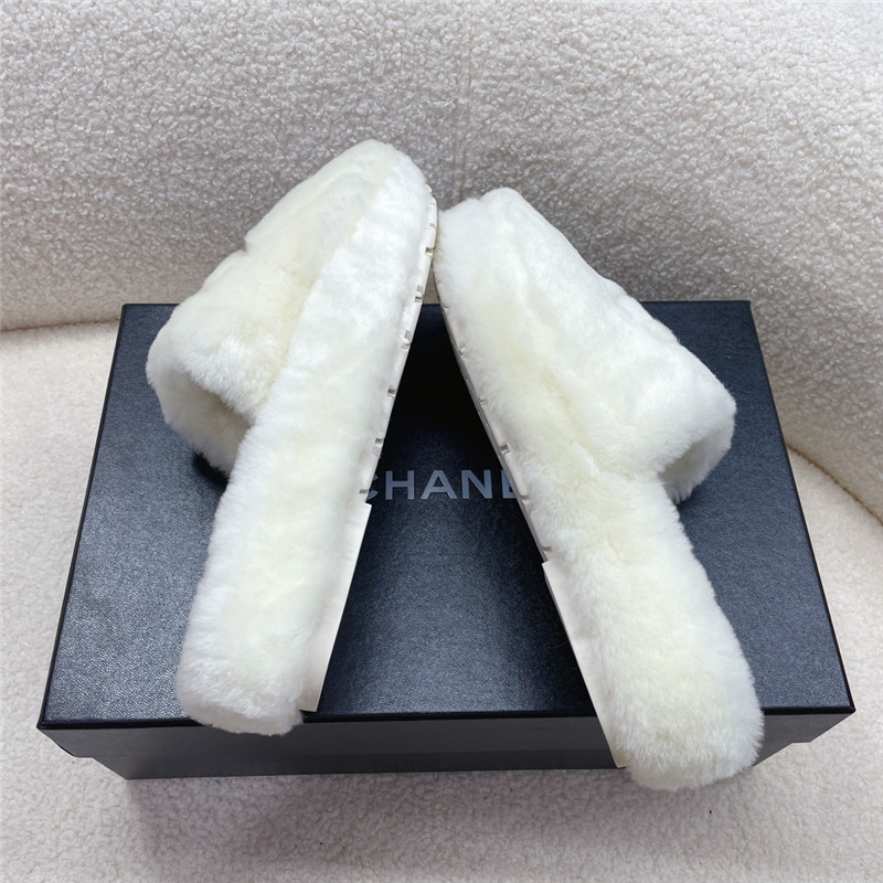 Ch**el pink shearling lambskin mules white