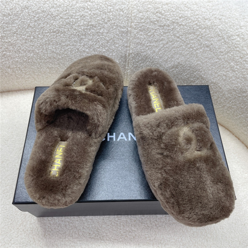 Ch**el pink shearling lambskin mules brown