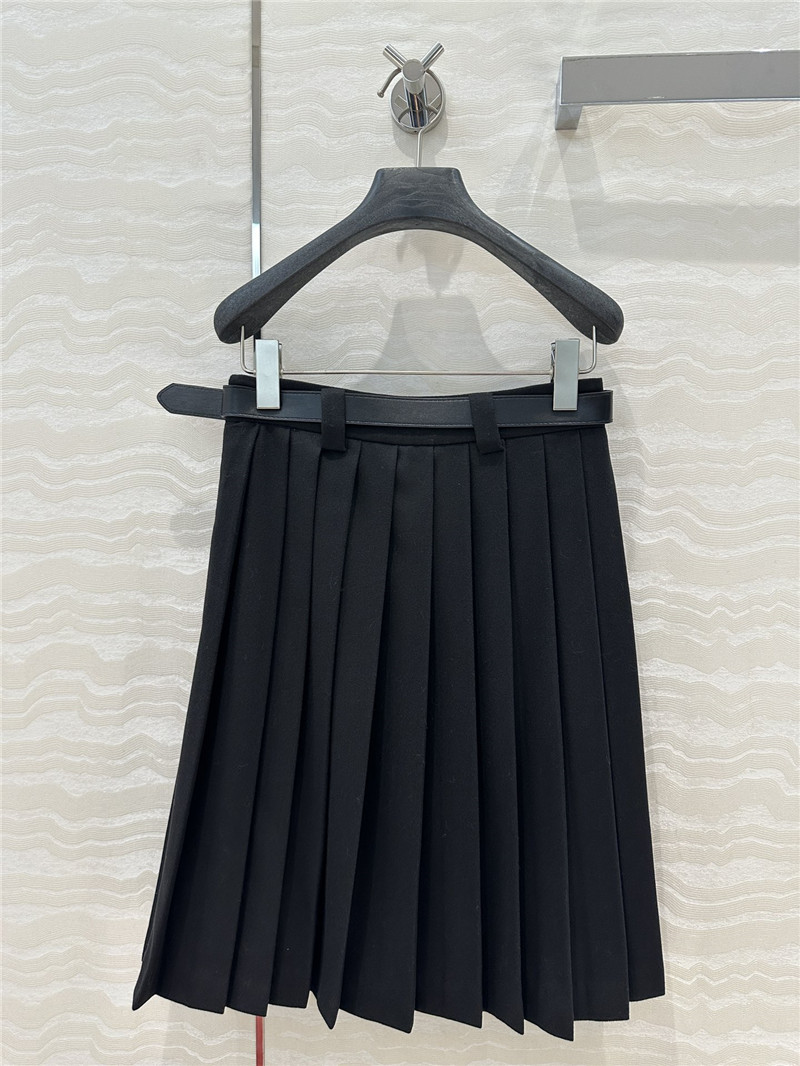 M1um1u midi length pleated skirt