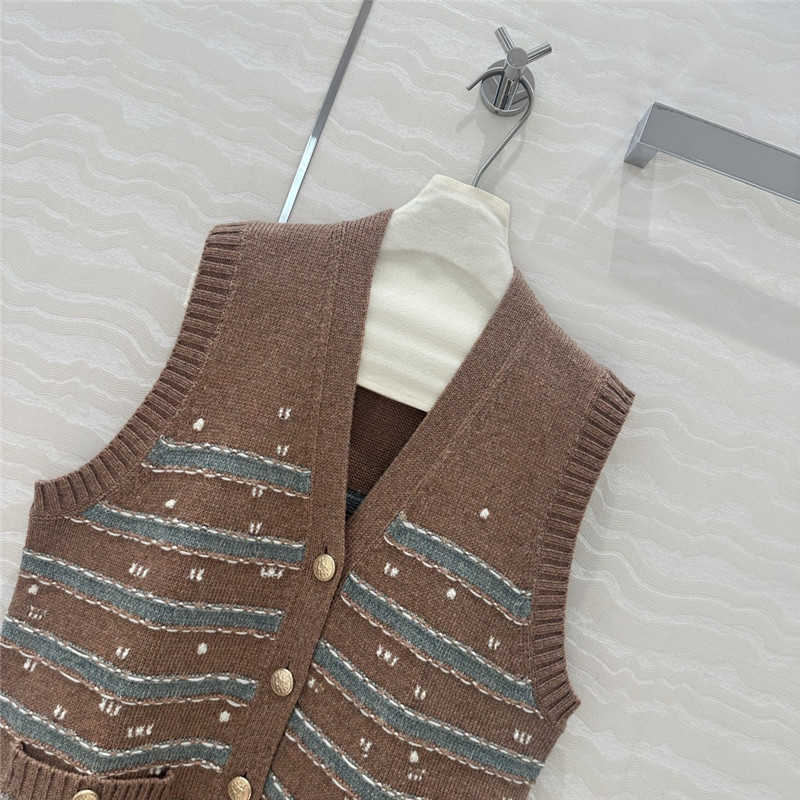 Ch**el striped cashmere knitted vest