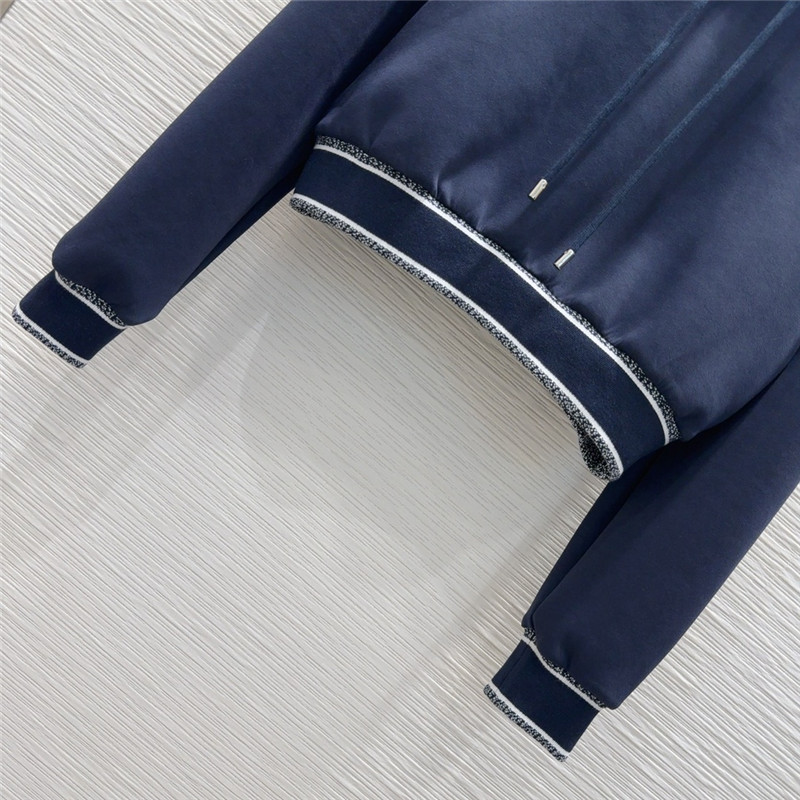 D10r new suit