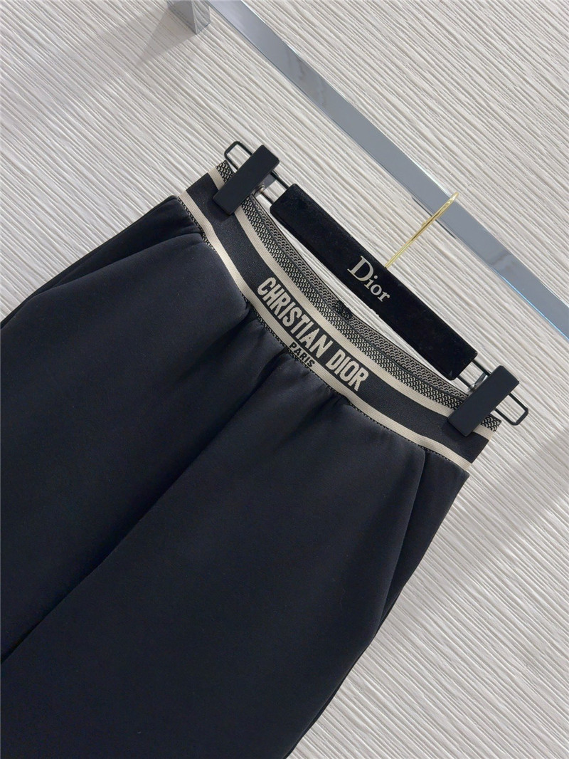 D10r new suit