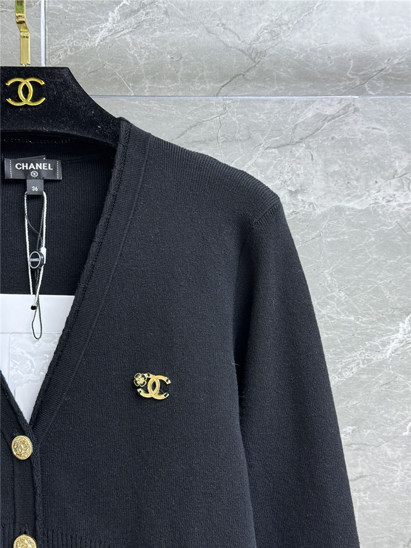 Ch**el v-neck trim wool cardigan black