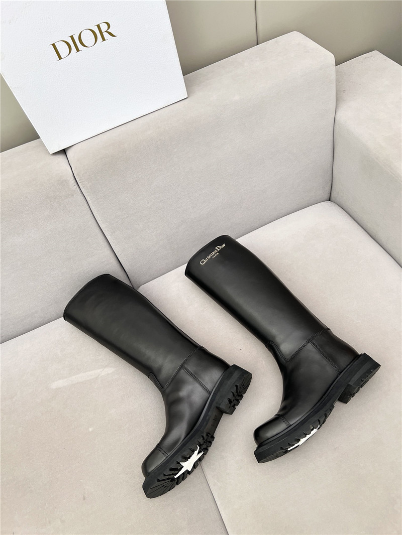 D10r d-scots boots