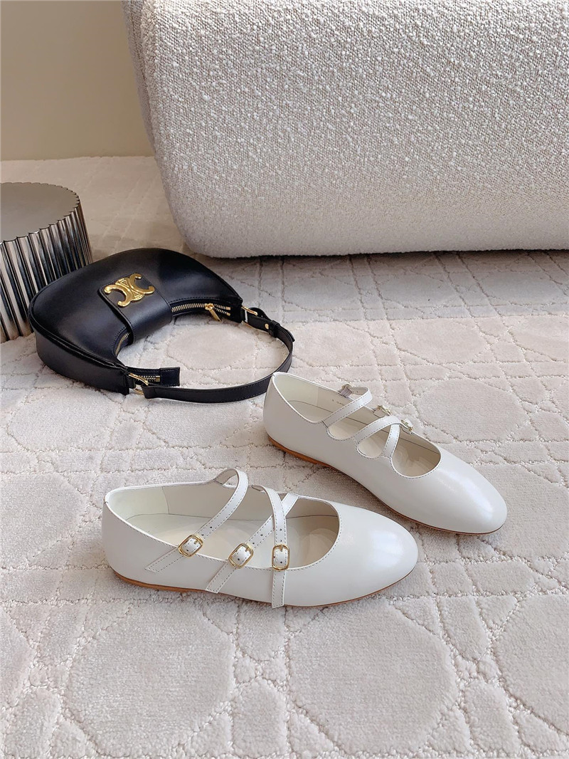 Ce1i*e babies ballerinas white patent calfskin