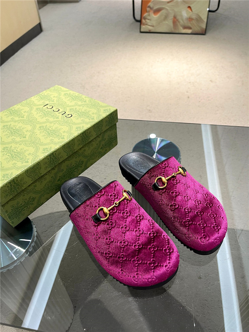 Gvc*1 horsebit mule fuchsia gg suede