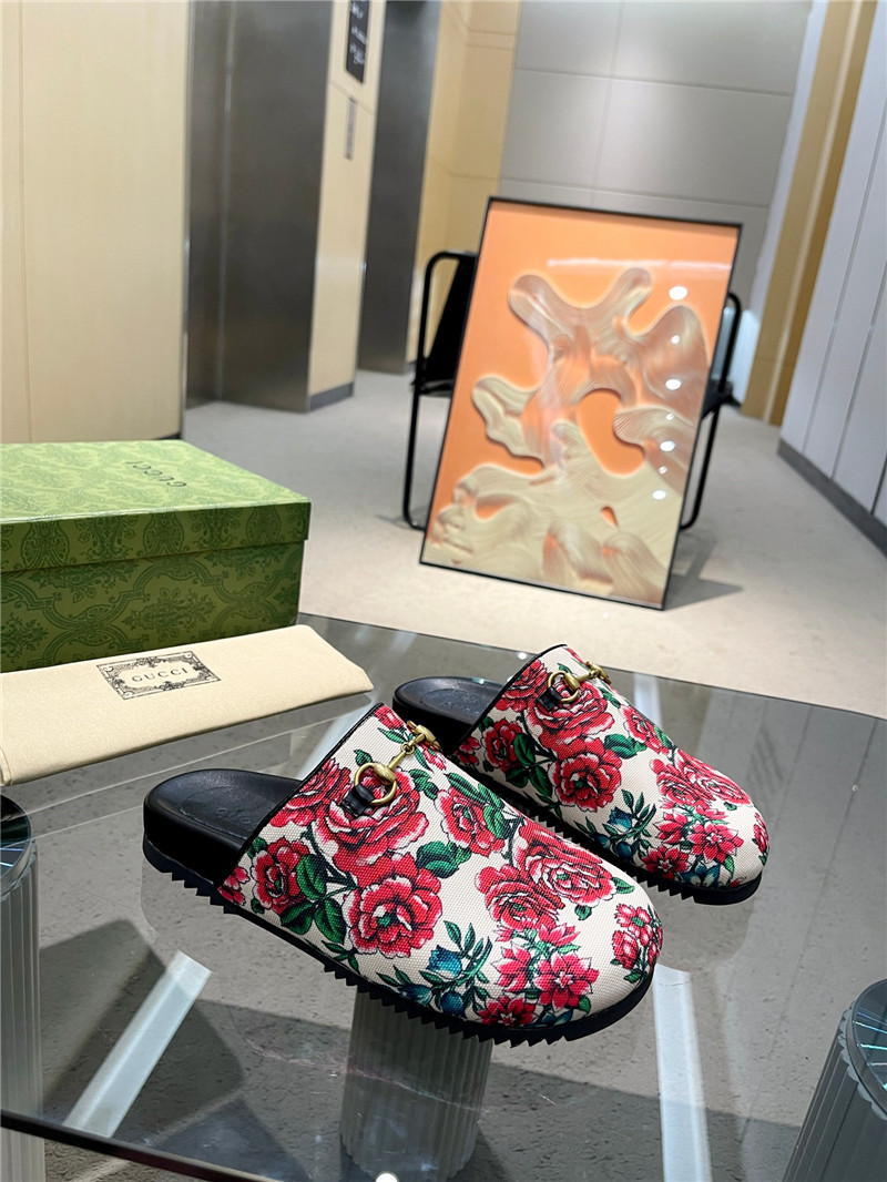 Gvc*1 horsebit mule floral printed canvas