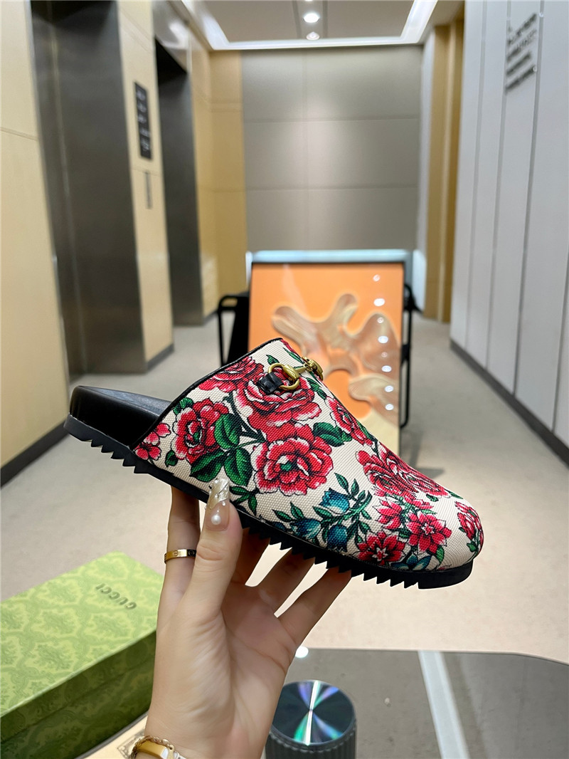 Gvc*1 horsebit mule floral printed canvas