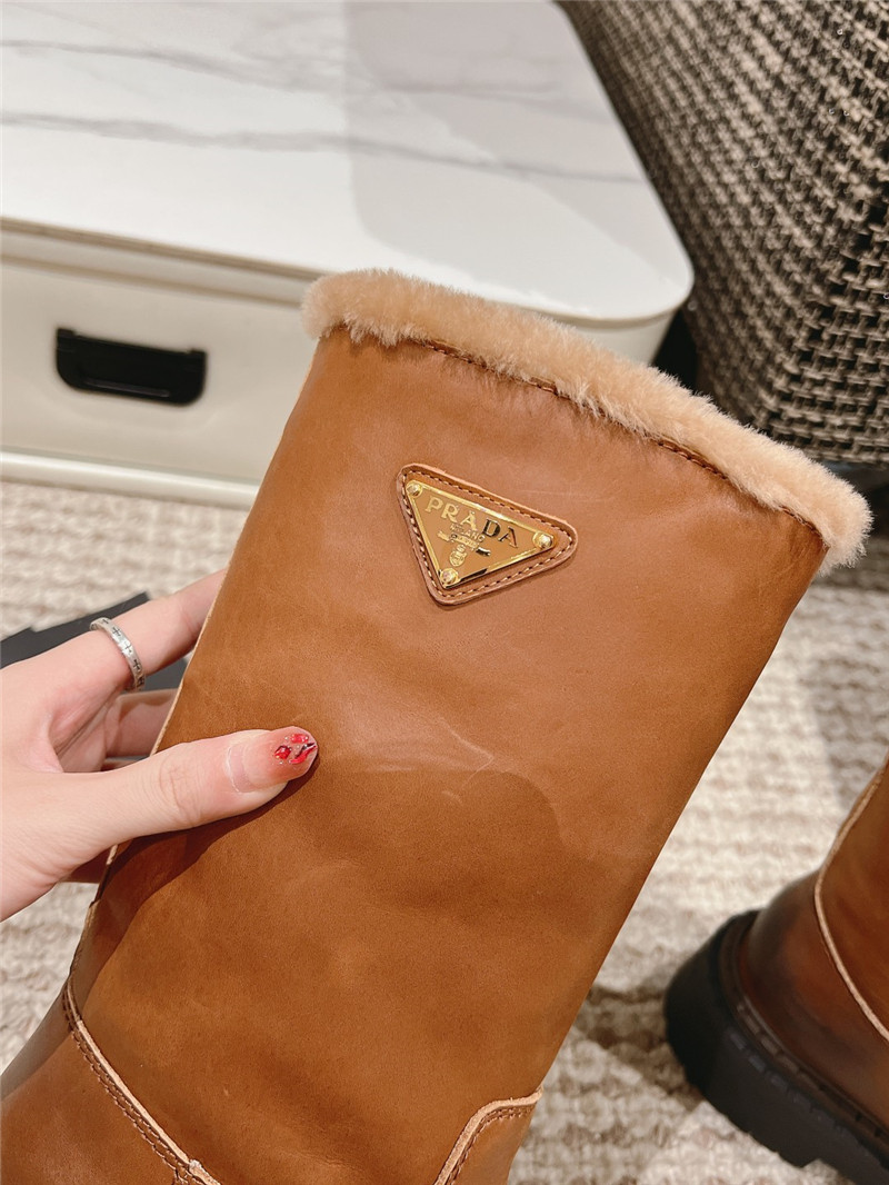 Pra*a women brown shearling leather boots