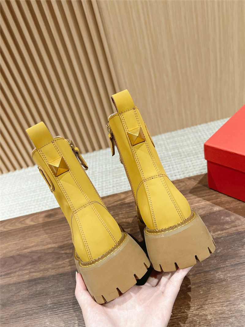 Va1e*ntin0 lace-up platform boots