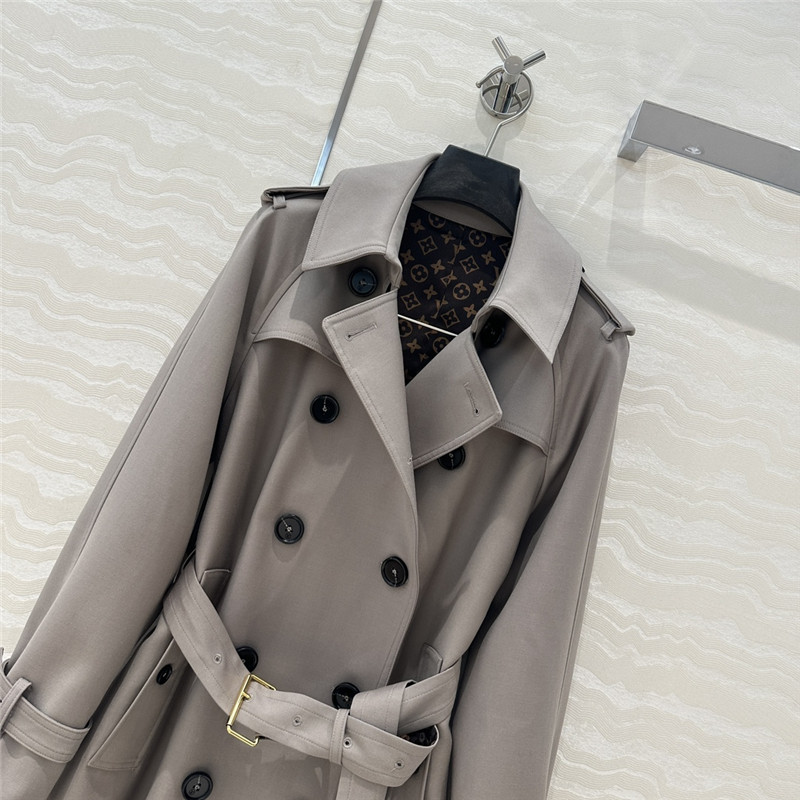 l0vis Vvtt0n lv oversized trench coat