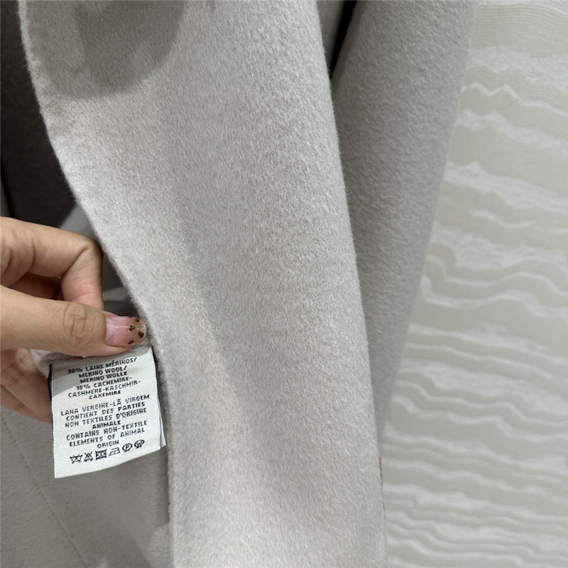 H**me5 hooded cashmere coat
