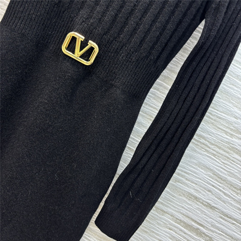 Va1e*ntin0 vertical striped knit dress