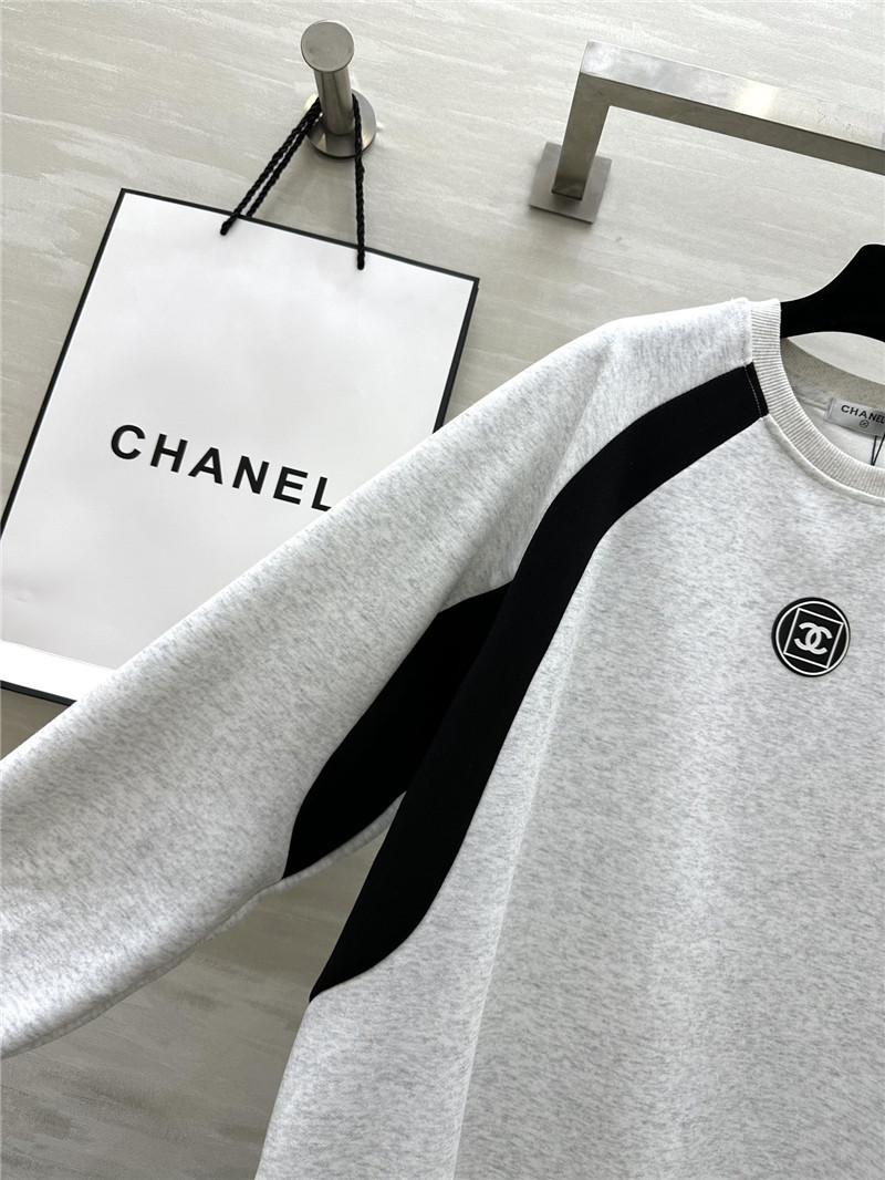 Ch**el patchwork loose fleece sweatshirt grey