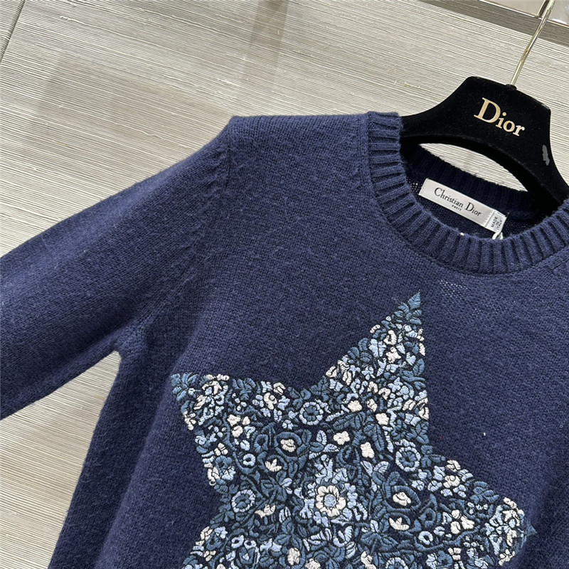 D10r embroidered wool sweater navy