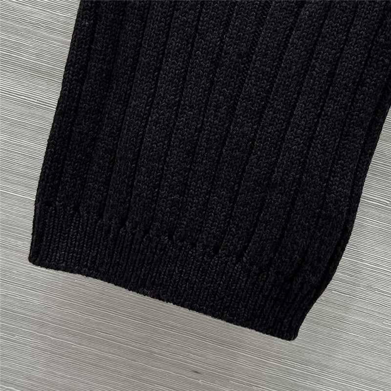 Pra*a logo wool vest top black