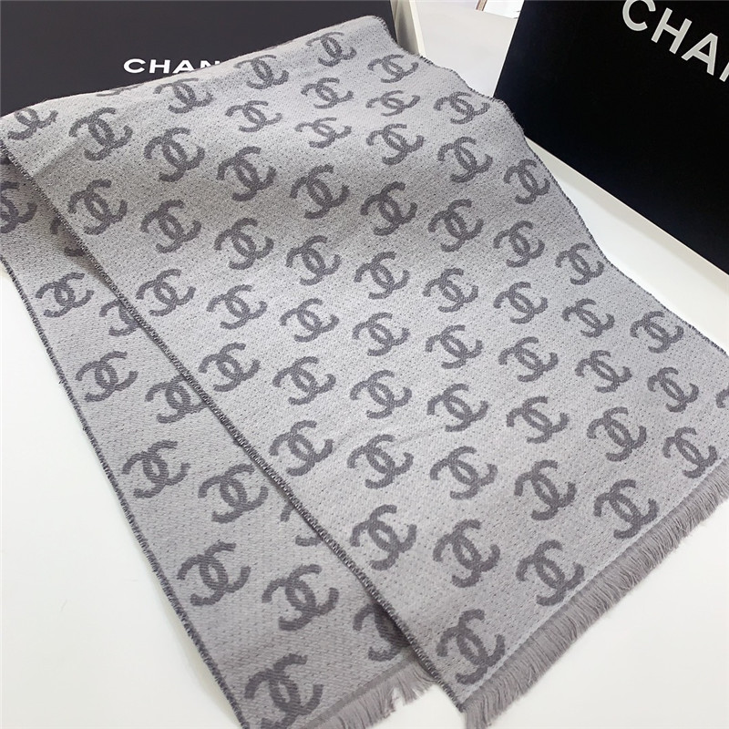 Ch**el gradient grey scarf