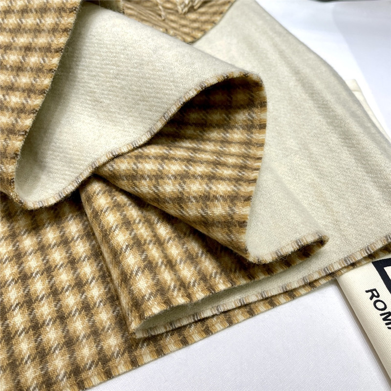 F**di wool and cashmere blend scarf