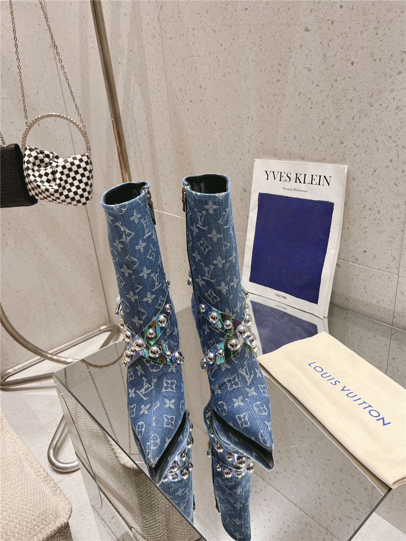 l0vis Vvtt0n denim monogram boots