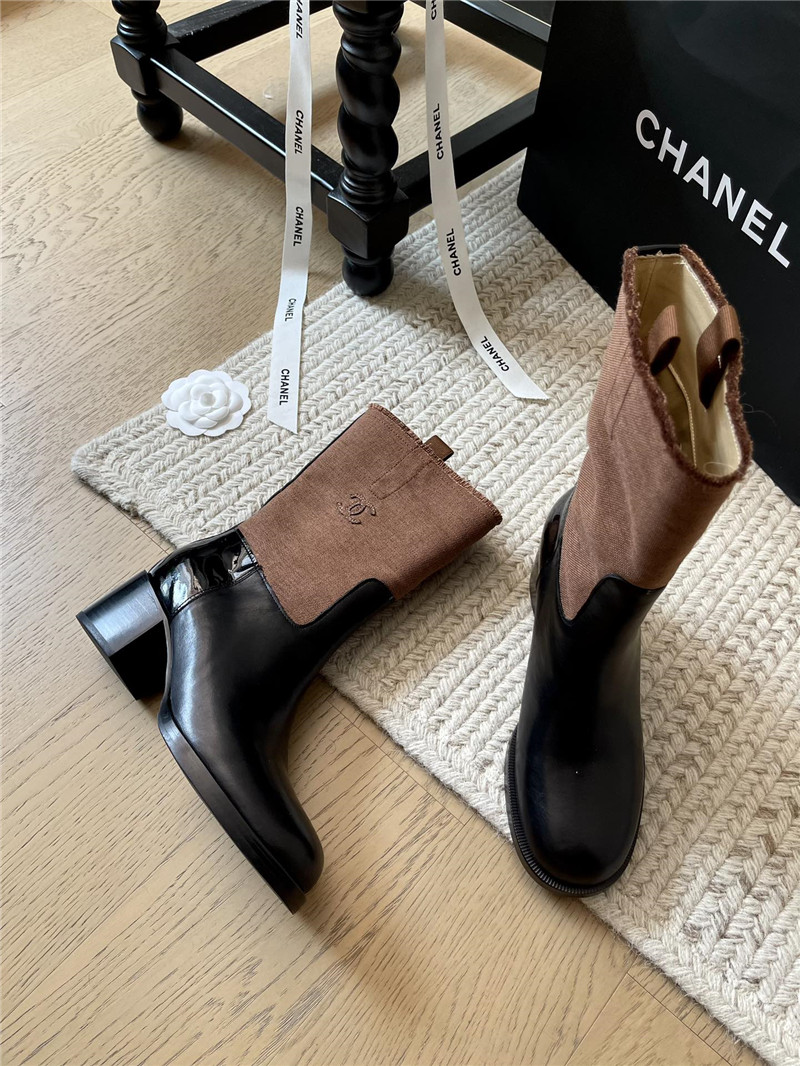 Ch**el calfskin logo mid calf boots