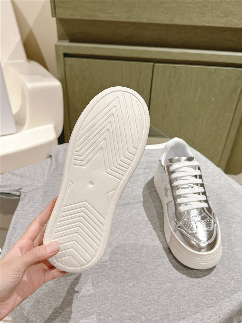 D10r silver star platform sneakers