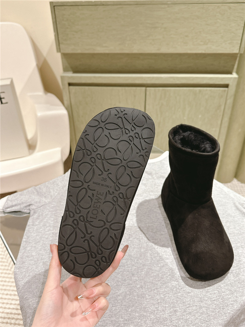 L0ew* suede lago shearling boots