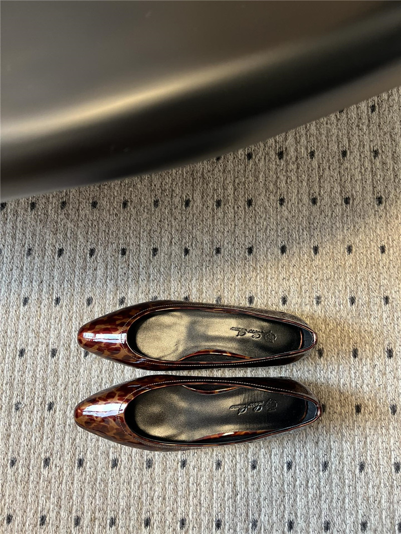 L0r0 P1ana primula ballet flat patent animalier