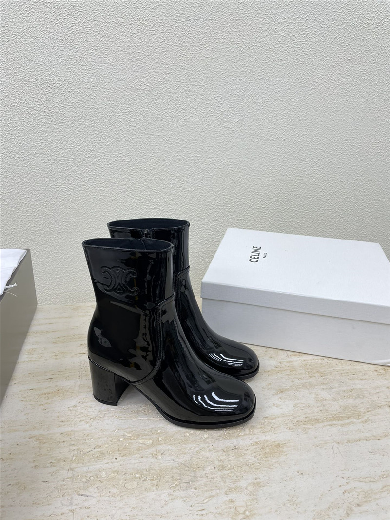 Ce1i*e triomphe zipped boots in patent calfskin