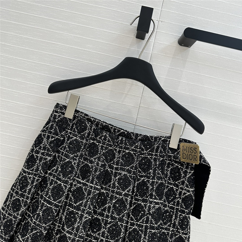 D10r plaid tweed skirt