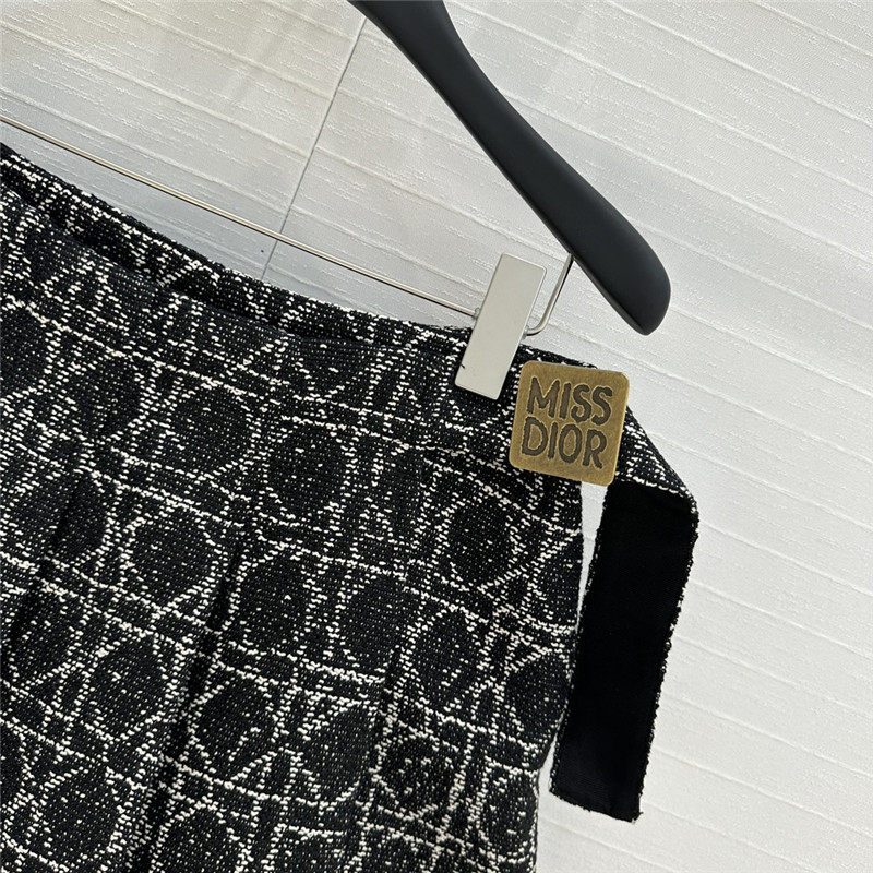 D10r plaid tweed skirt