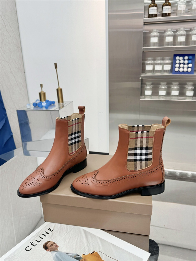 Bv*b*rry vintage check chelsea boots in brown