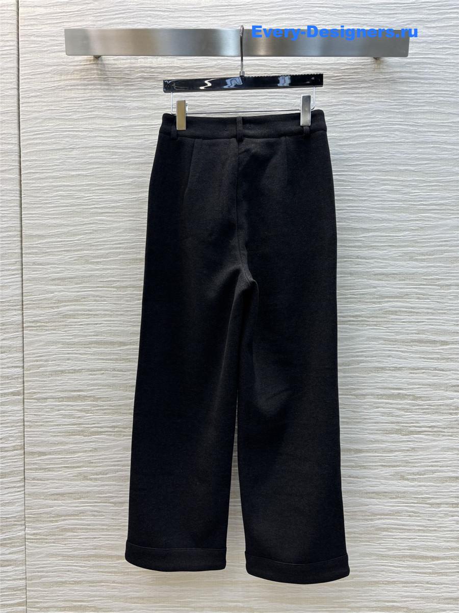 Va1e*ntin0 v button casual straight pants