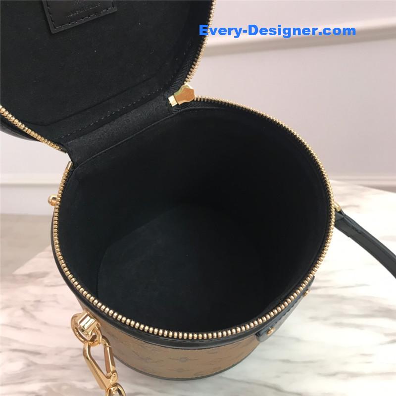 l0vis Vvtt0n lv vanity case bag